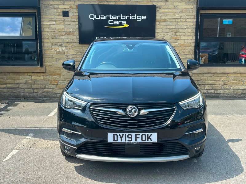 A 2019 VAUXHALL GRANDLAND X SPORT NAV S/S A 2019 VAUXHALL GRANDLAND X SPORT NAV S/S