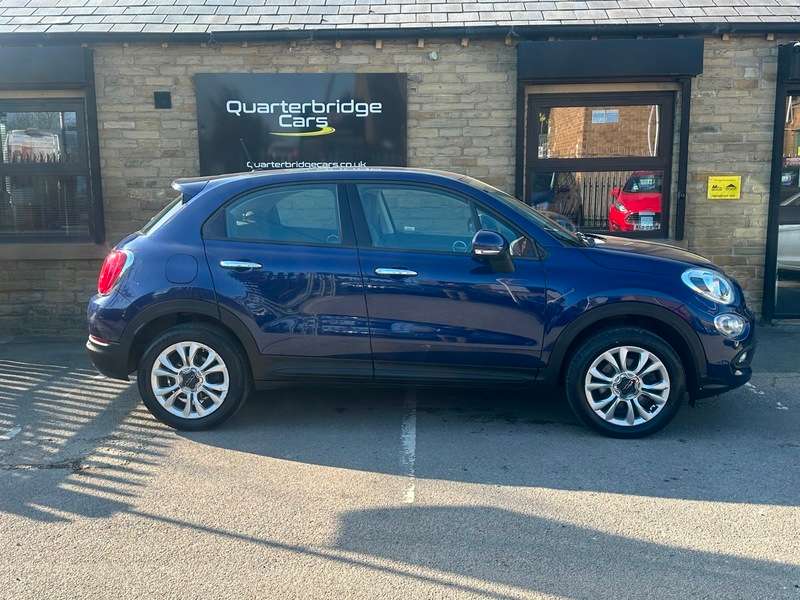 A 2017 FIAT 500X POP STAR A 2017 FIAT 500X POP STAR