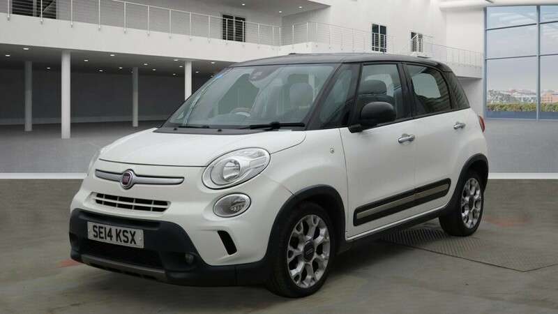 A 2014 FIAT 500L MULTIJET TREKKING DUALOGIC A 2014 FIAT 500L MULTIJET TREKKING DUALOGIC