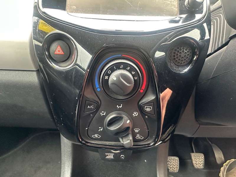 2014 TOYOTA AYGO 2014 TOYOTA AYGO