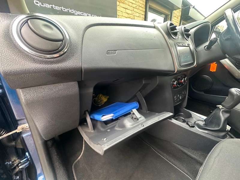 2015 DACIA SANDERO 2015 DACIA SANDERO