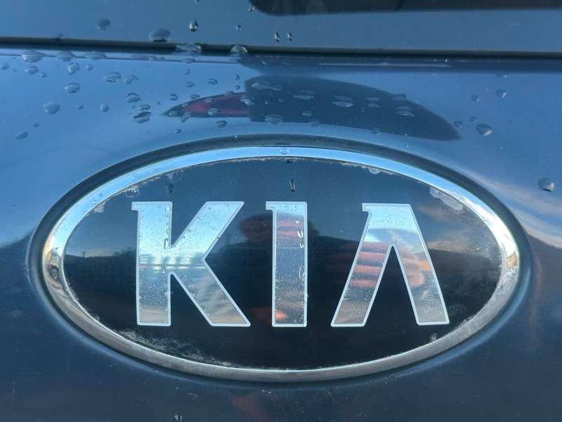 2014 KIA CARENS 2014 KIA CARENS