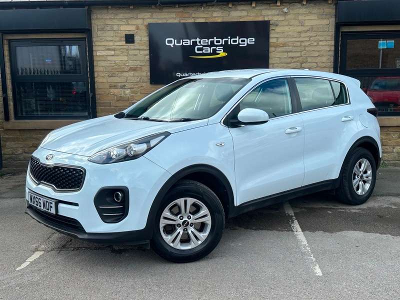 A 2016 KIA SPORTAGE 1 A 2016 KIA SPORTAGE 1
