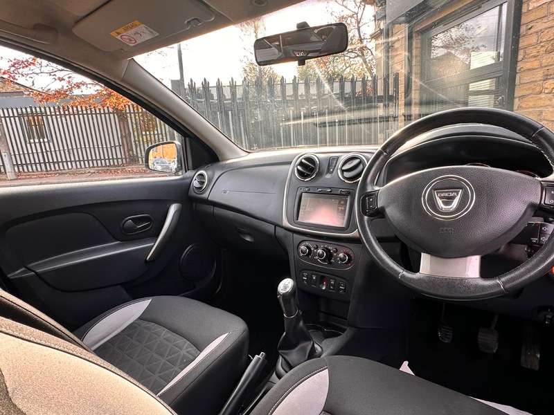 2014 DACIA SANDERO 2014 DACIA SANDERO