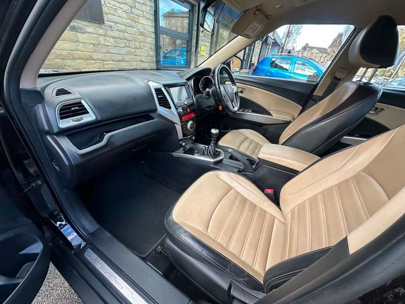 2016 SSANGYONG TIVOLI 2016 SSANGYONG TIVOLI