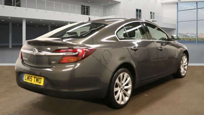 A 2015 VAUXHALL INSIGNIA ELITE NAV CDTI A 2015 VAUXHALL INSIGNIA ELITE NAV CDTI