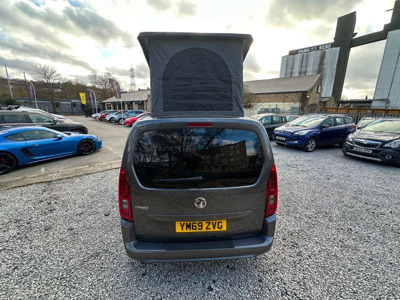 A 2020 VAUXHALL COMBO ENERGY CDTI S/S MICRO CAMPER A 2020 VAUXHALL COMBO ENERGY CDTI S/S MICRO CAMPER