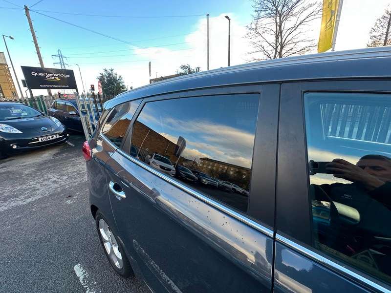 2014 KIA CARENS 2014 KIA CARENS