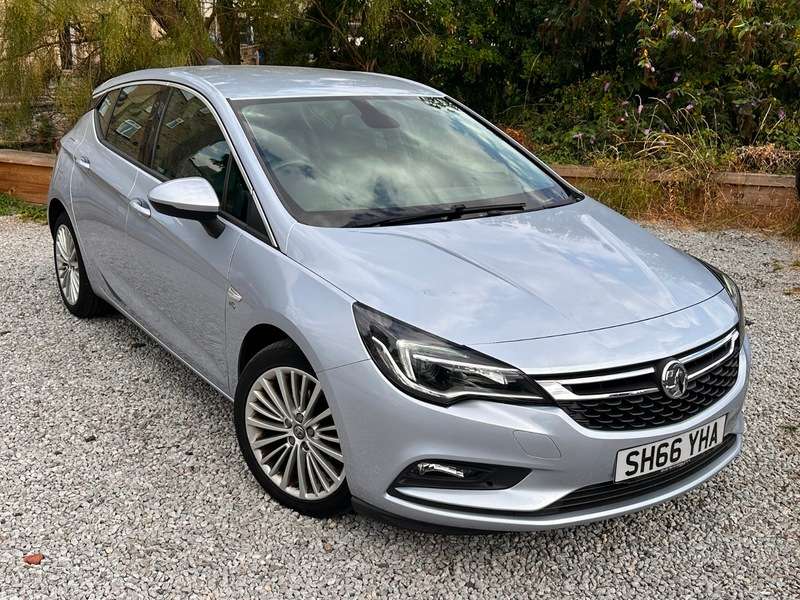 A 2016 VAUXHALL ASTRA ELITE NAV A 2016 VAUXHALL ASTRA ELITE NAV