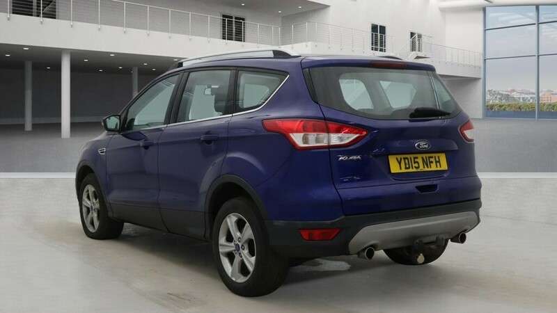 A 2015 FORD KUGA ZETEC TDCI A 2015 FORD KUGA ZETEC TDCI
