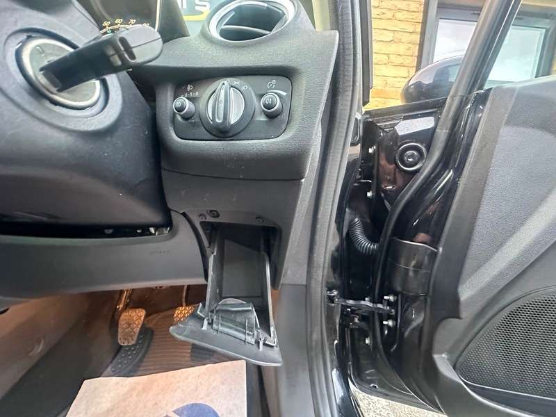 2013 FORD FIESTA 2013 FORD FIESTA