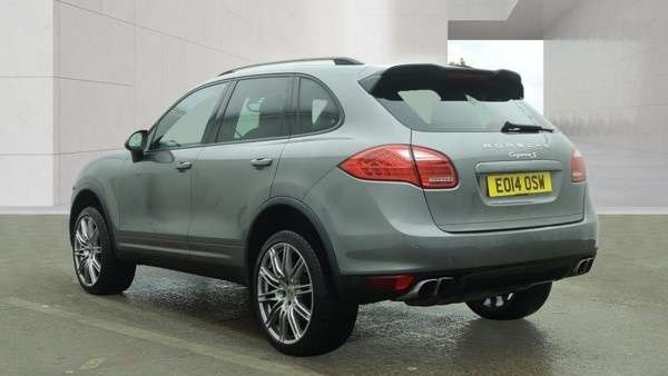 A 2014 PORSCHE CAYENNE D V8 S TIPTRONIC S A 2014 PORSCHE CAYENNE D V8 S TIPTRONIC S