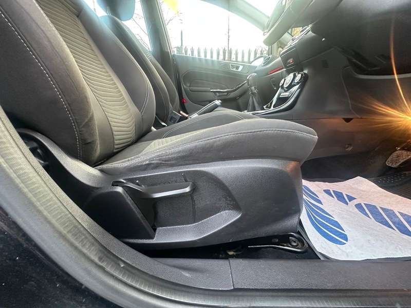 2013 FORD FIESTA 2013 FORD FIESTA