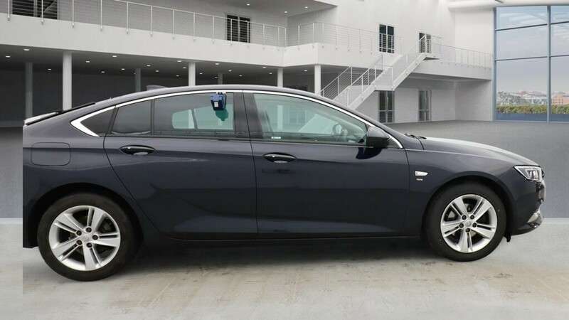 2017 VAUXHALL INSIGNIA 2017 VAUXHALL INSIGNIA