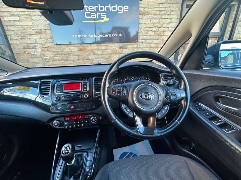 2014 KIA CARENS 2014 KIA CARENS