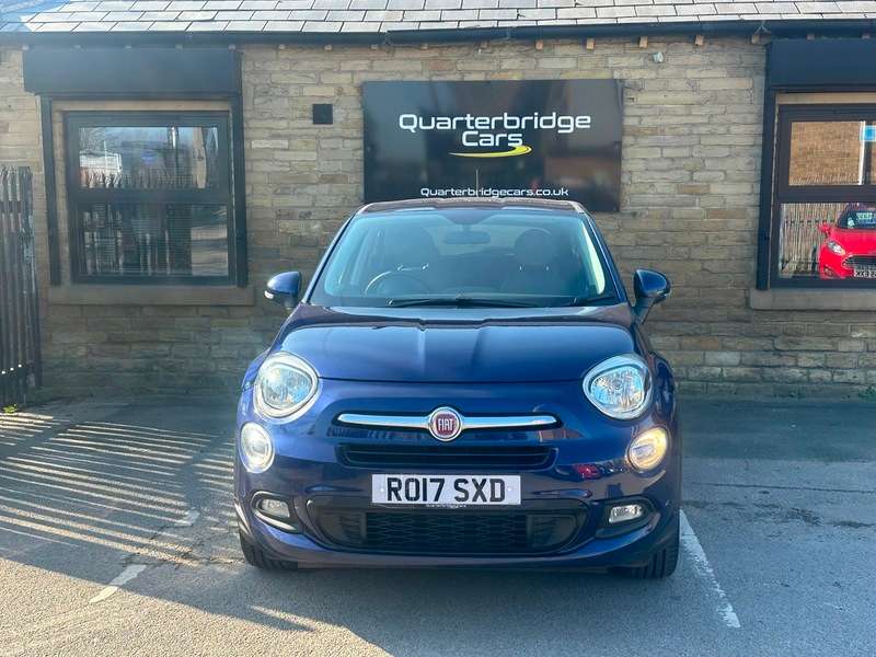 A 2017 FIAT 500X POP STAR A 2017 FIAT 500X POP STAR