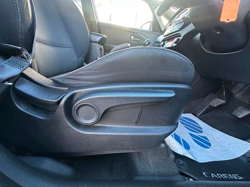 2014 KIA CARENS 2014 KIA CARENS