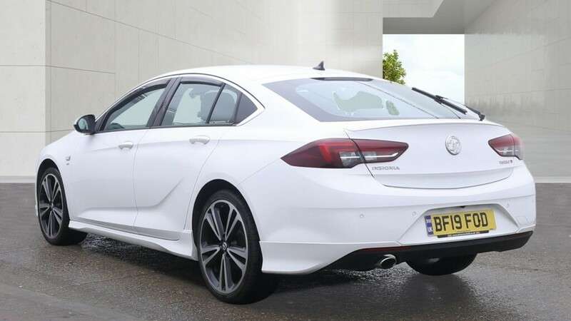 A 2019 VAUXHALL INSIGNIA GRAND SPORT SRI VX-LINE NAV A 2019 VAUXHALL INSIGNIA GRAND SPORT SRI VX-LINE NAV