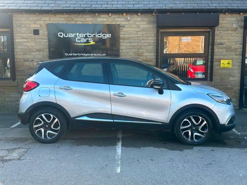 A 2016 RENAULT CAPTUR DYNAMIQUE NAV TCE A 2016 RENAULT CAPTUR DYNAMIQUE NAV TCE