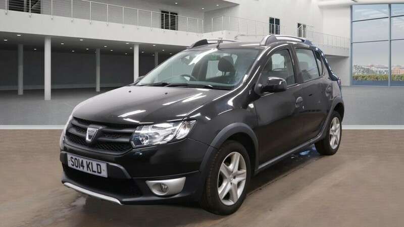 A 2014 DACIA SANDERO STEPWAY AMBIANCE TCE A 2014 DACIA SANDERO STEPWAY AMBIANCE TCE