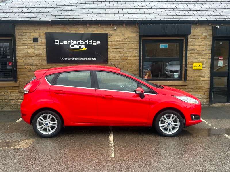 A 2016 FORD FIESTA ZETEC A 2016 FORD FIESTA ZETEC