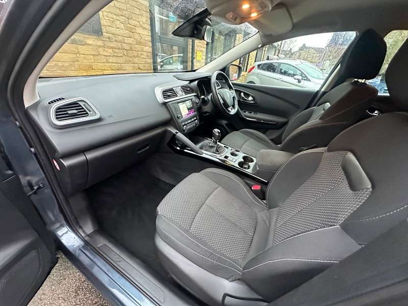 2016 RENAULT KADJAR 2016 RENAULT KADJAR