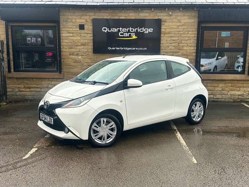 A 2014 TOYOTA AYGO VVT-I X-PRESSION A 2014 TOYOTA AYGO VVT-I X-PRESSION