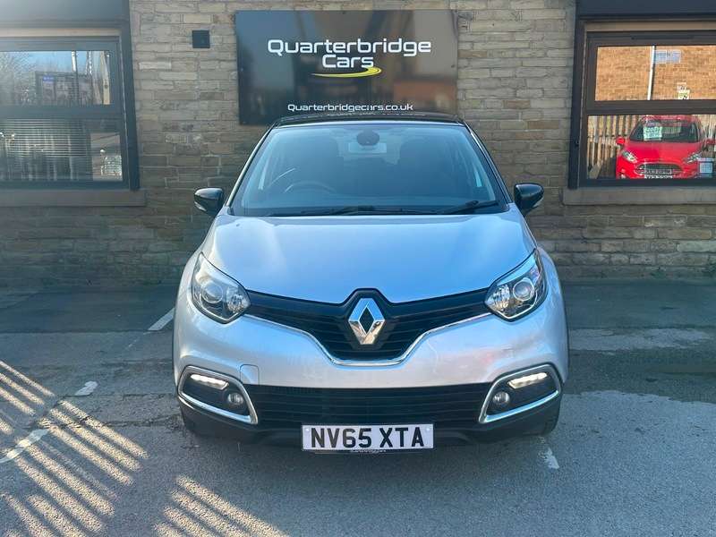 A 2016 RENAULT CAPTUR DYNAMIQUE NAV TCE A 2016 RENAULT CAPTUR DYNAMIQUE NAV TCE