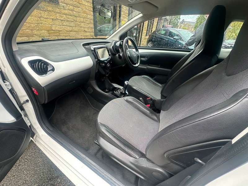2014 TOYOTA AYGO 2014 TOYOTA AYGO