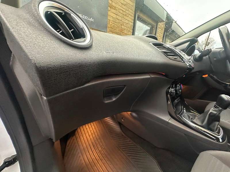 2015 FORD FIESTA 2015 FORD FIESTA