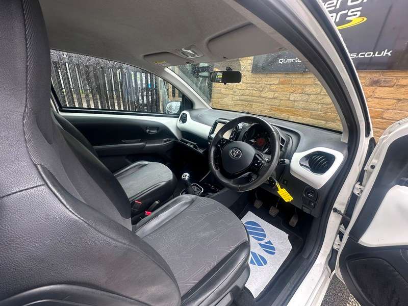 2014 TOYOTA AYGO 2014 TOYOTA AYGO