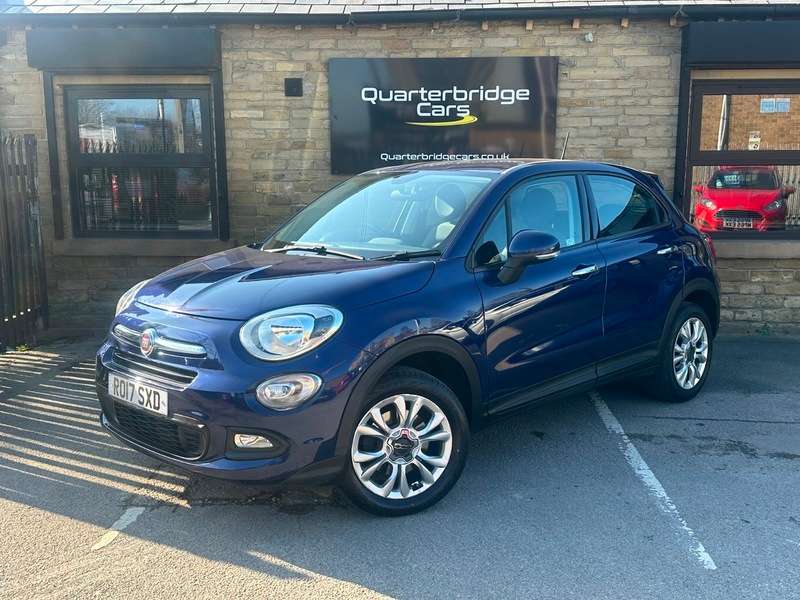 A 2017 FIAT 500X POP STAR A 2017 FIAT 500X POP STAR