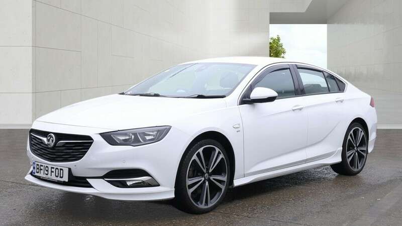 A 2019 VAUXHALL INSIGNIA GRAND SPORT SRI VX-LINE NAV A 2019 VAUXHALL INSIGNIA GRAND SPORT SRI VX-LINE NAV