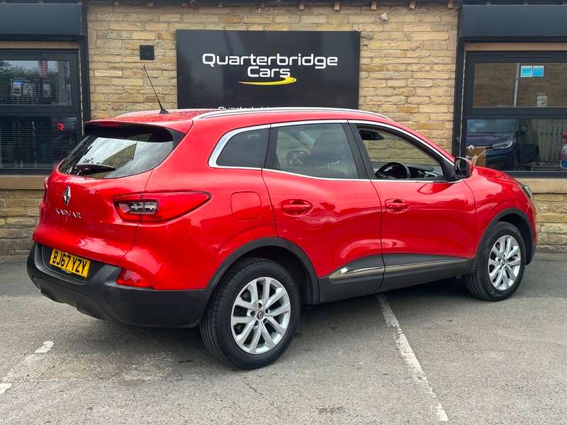 A 2017 RENAULT KADJAR 1.2 TCe Dynamique Nav SUV 5dr Petrol Manual Euro 6 (s/s) (130 ps) A 2017 RENAULT KADJAR 1.2 TCe Dynamique Nav SUV 5dr Petrol Manual Euro 6 (s/s) (130 ps)