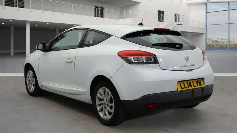 A 2014 RENAULT MEGANE DYNAMIQUE TOMTOM ENERGY DCI S/S A 2014 RENAULT MEGANE DYNAMIQUE TOMTOM ENERGY DCI S/S