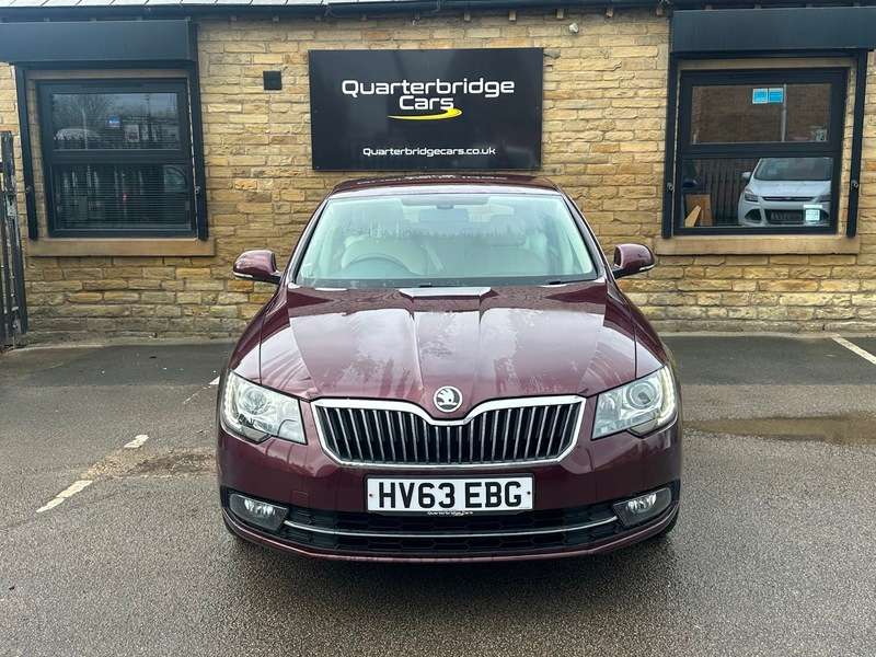 A 2013 SKODA SUPERB ELEGANCE TDI CR DSG A 2013 SKODA SUPERB ELEGANCE TDI CR DSG