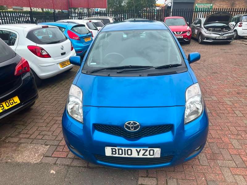 A 2010 TOYOTA YARIS VVT-I TR MM A 2010 TOYOTA YARIS VVT-I TR MM