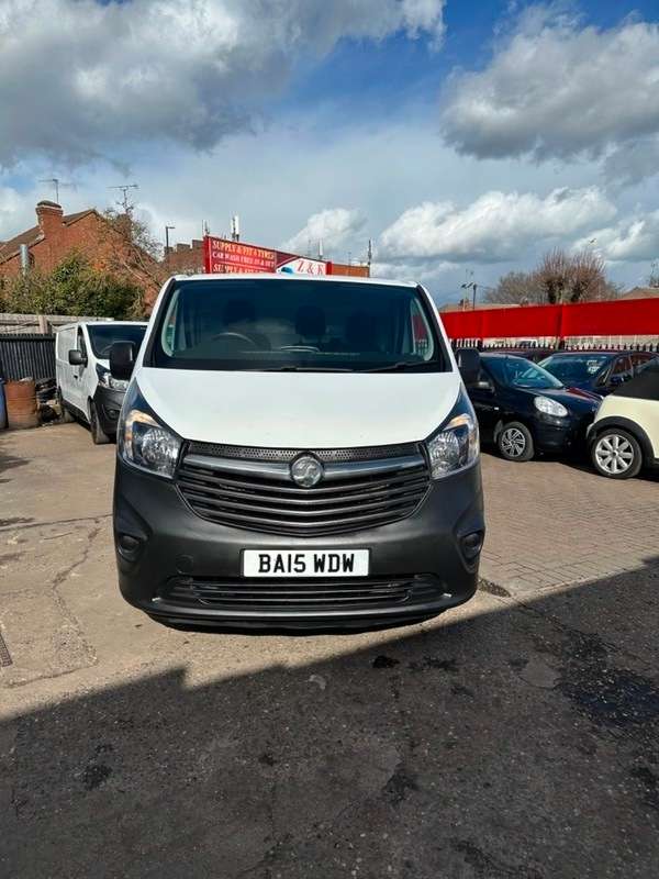 A 2015 VAUXHALL VIVARO 1.6 CDTi 2900 ecoFLEX L1 H1 Euro 5 (s/s) A 2015 VAUXHALL VIVARO 1.6 CDTi 2900 ecoFLEX L1 H1 Euro 5 (s/s)