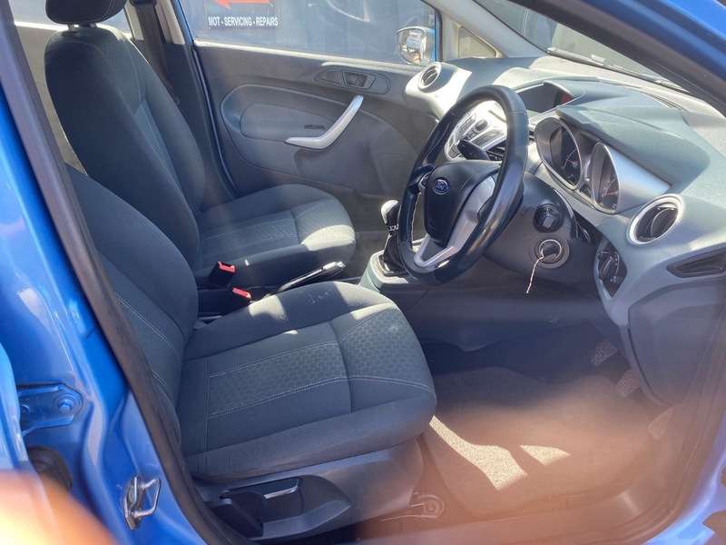 A 2010 FORD FIESTA ZETEC A 2010 FORD FIESTA ZETEC