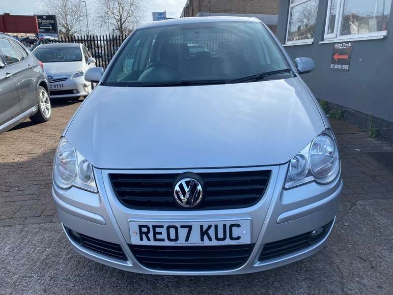A 2007 VOLKSWAGEN POLO S (75BHP) A 2007 VOLKSWAGEN POLO S (75BHP)