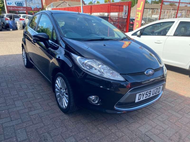 A 2009 FORD FIESTA TITANIUM A 2009 FORD FIESTA TITANIUM