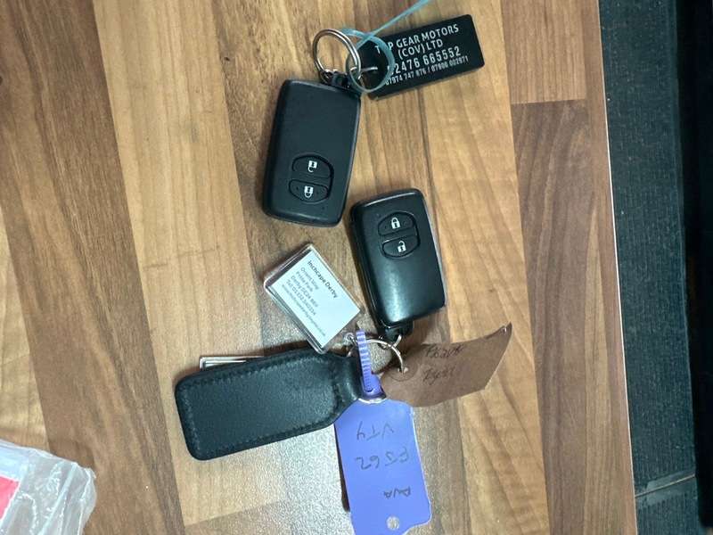 2012 TOYOTA PRIUS 2012 TOYOTA PRIUS