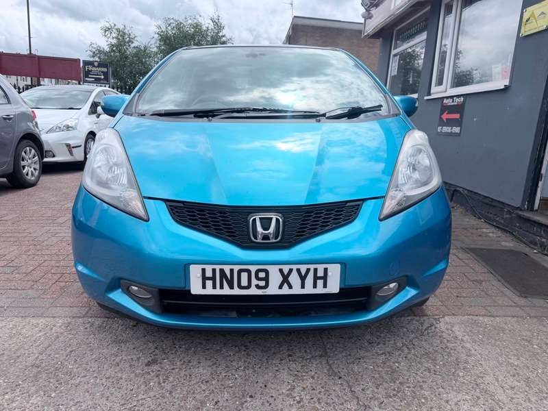 A 2009 HONDA JAZZ I-VTEC EX I-SHIFT A 2009 HONDA JAZZ I-VTEC EX I-SHIFT