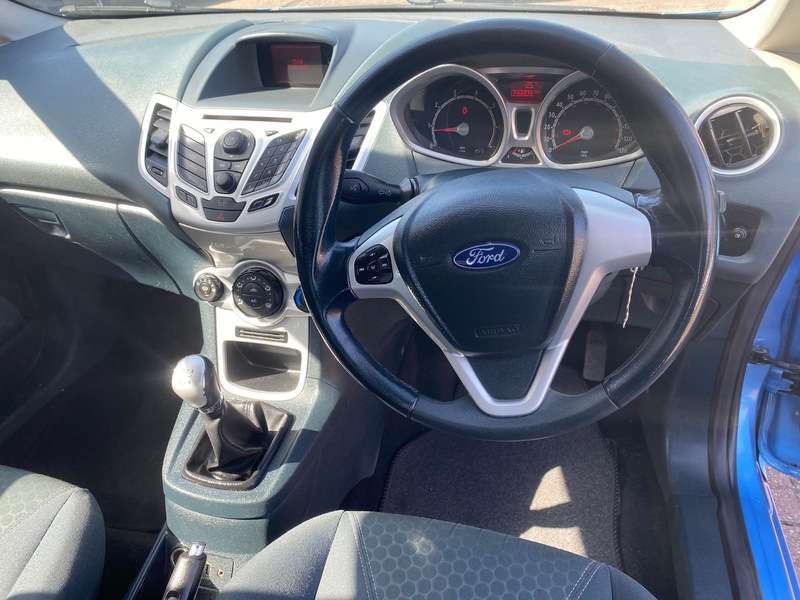 A 2010 FORD FIESTA ZETEC A 2010 FORD FIESTA ZETEC
