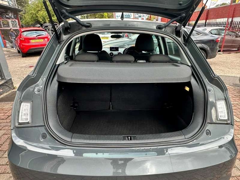 2016 AUDI A1 2016 AUDI A1