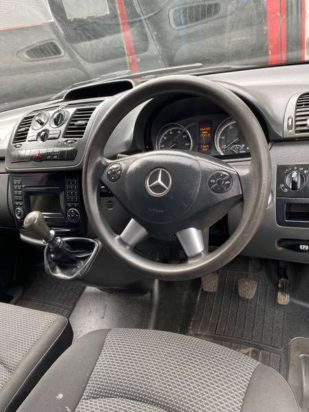 A 2014 MERCEDES VITO 113 CDI A 2014 MERCEDES VITO 113 CDI