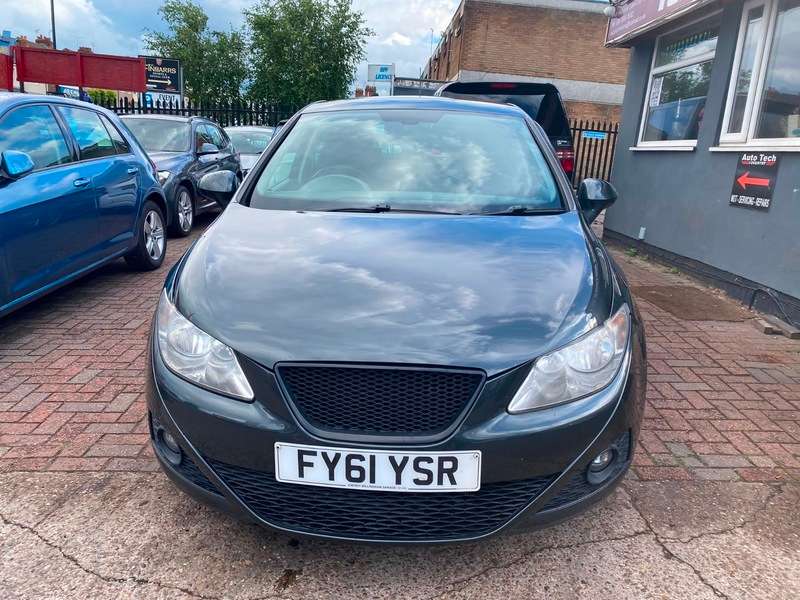 A 2011 SEAT IBIZA SE COPA A 2011 SEAT IBIZA SE COPA