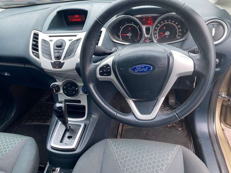 2011 FORD FIESTA 2011 FORD FIESTA