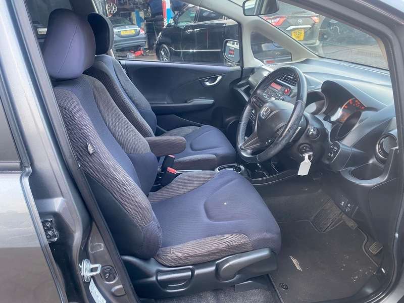 A 2012 HONDA JAZZ I-VTEC EX A 2012 HONDA JAZZ I-VTEC EX