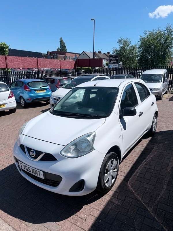 A 2015 NISSAN MICRA VISIA A 2015 NISSAN MICRA VISIA
